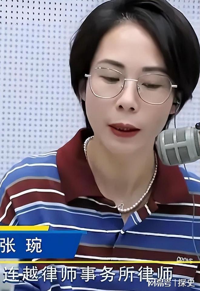 底裤”被扒企图拿钱平事出手大快人心凯发k8娱乐登录砸车3次！奔驰哥“(图11)
